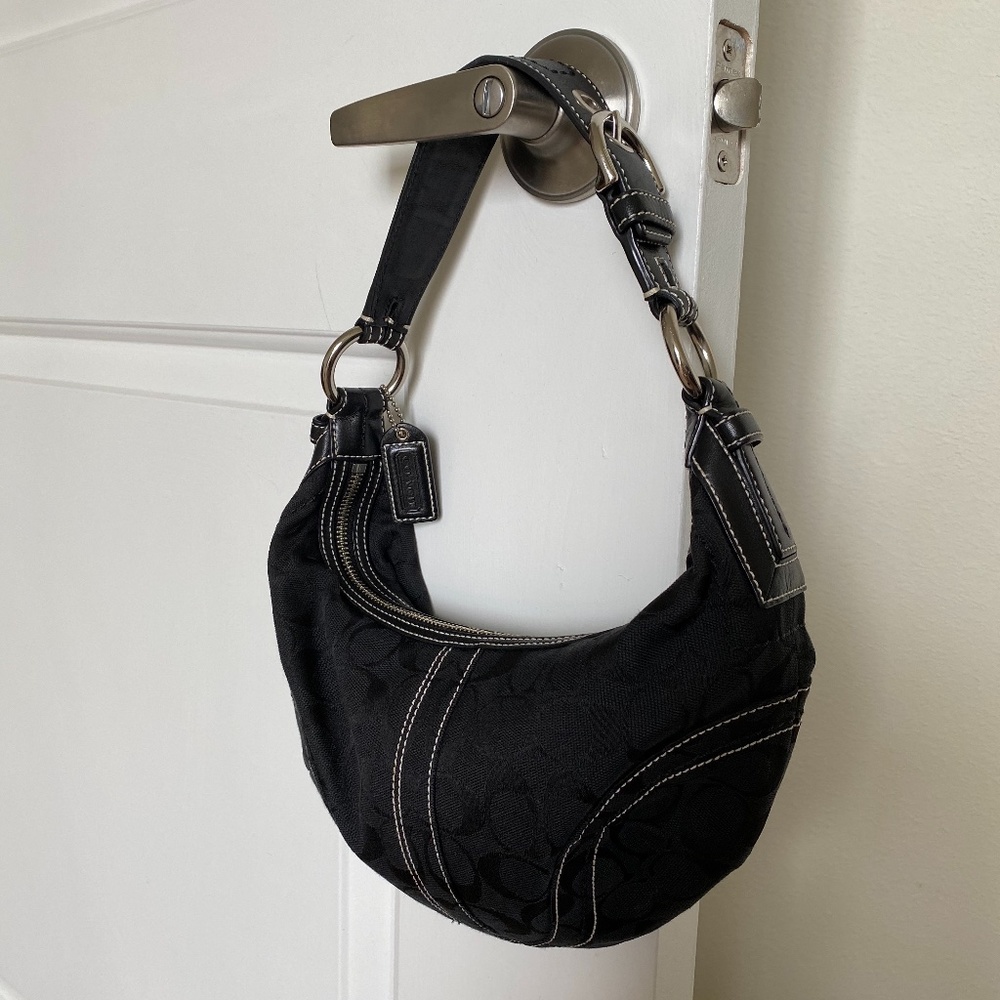 COACH black canvas signature hobo bag HO667-10073